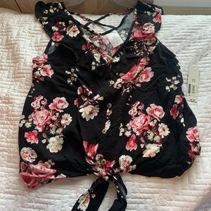 🌸3/$10 - NWT Floral Button Down Sleeveless Top